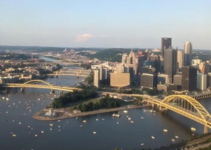 Pet Friendly 3 Bdrm House With Private Yard Pittsburgh
